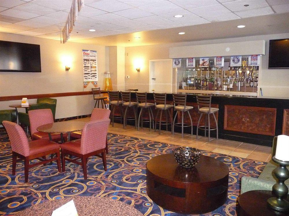 Ramada By Wyndham San Diego National City Exterior foto
