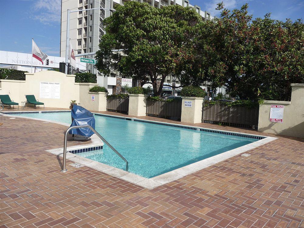 Ramada By Wyndham San Diego National City Exterior foto