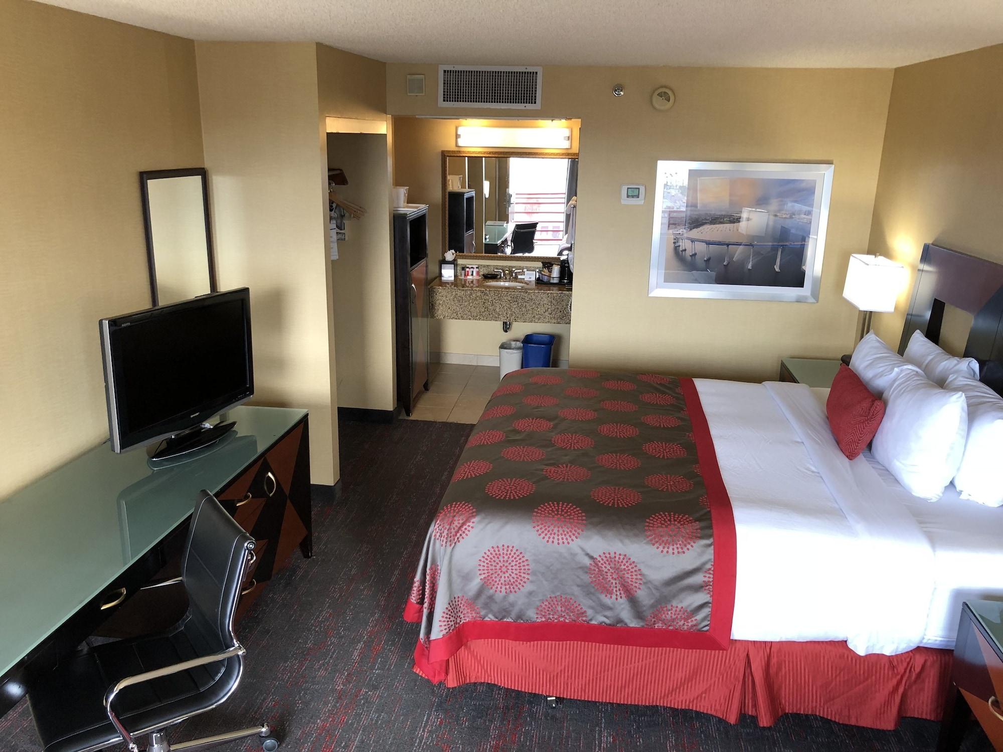 Ramada By Wyndham San Diego National City Exterior foto