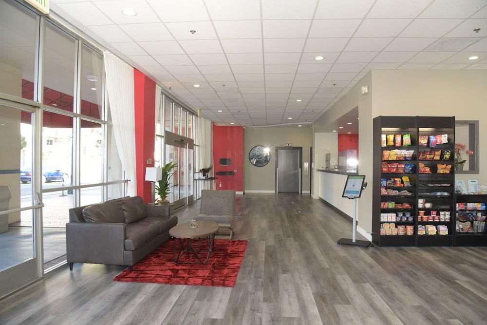 Ramada By Wyndham San Diego National City Exterior foto