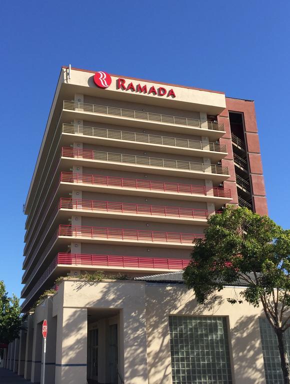 Ramada By Wyndham San Diego National City Exterior foto